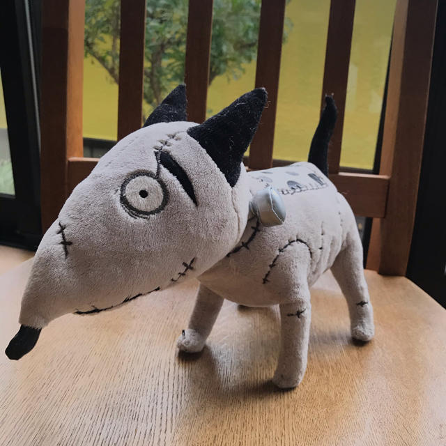 Disney - ディズニー映画 フランケンウィニーのスパーキーのぬいぐるみ