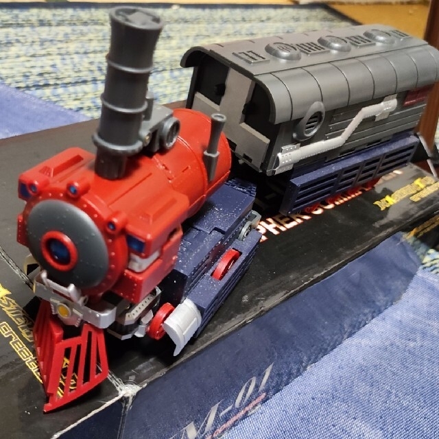 トランスフォーマー 非正規 機関車コンボイ KM-01の通販 by 妖須堂｜ラクマ