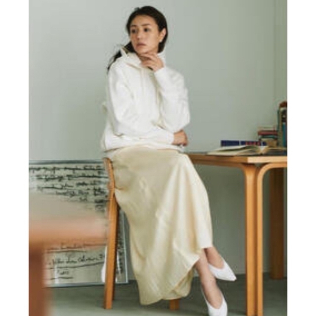 ♪ 専用 新品 井川遥 loin ロワン シルク スカート ブルーグレー ♪の