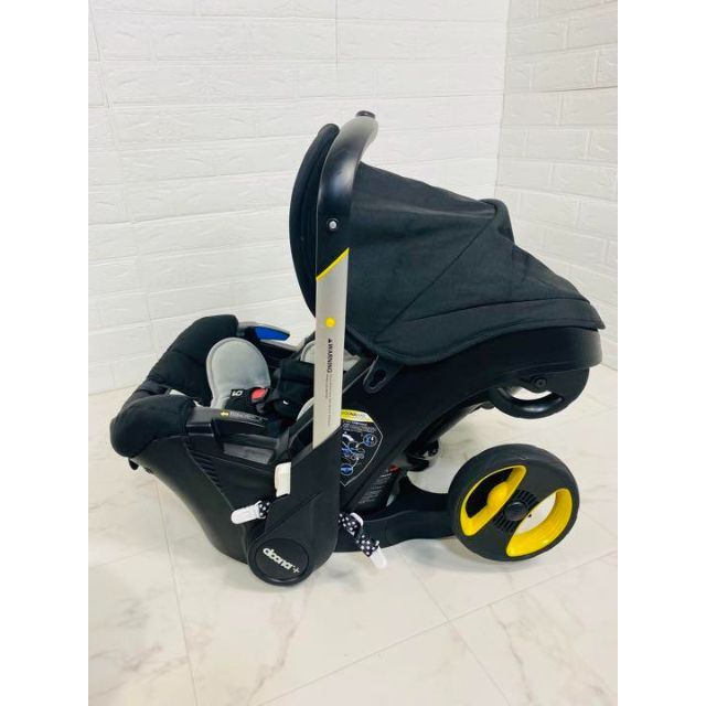 doona ドゥーナ ベビーカー& ISOFIXベース ブラックの通販 by さささ