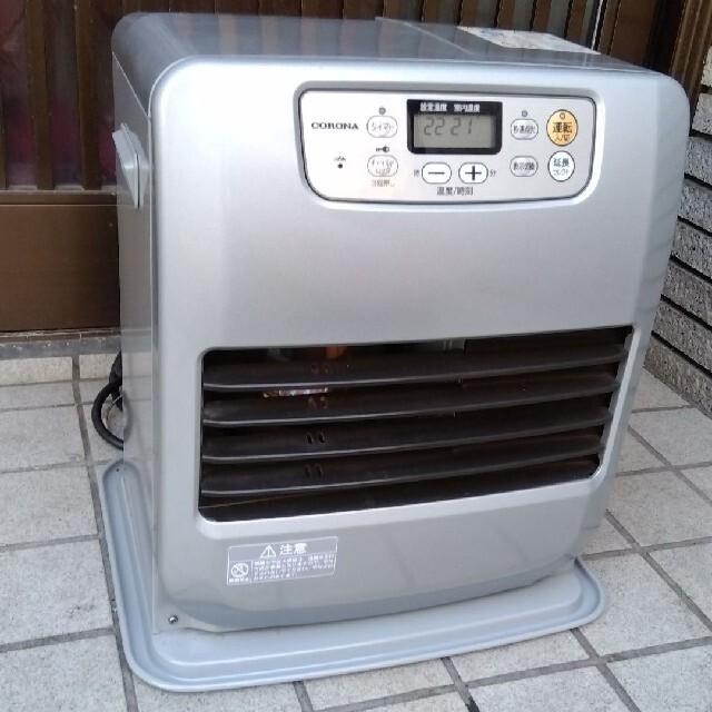 コロナ - コロナ石油ファンヒーター2011年製品の通販 by やまさんです