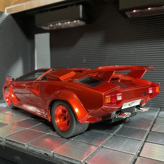未展示品 GTスピリット 1/18 ランボルギーニケーニッヒ カウンタック