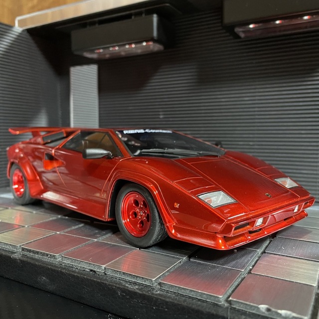 未展示品 GTスピリット 1/18 ランボルギーニケーニッヒ カウンタック
