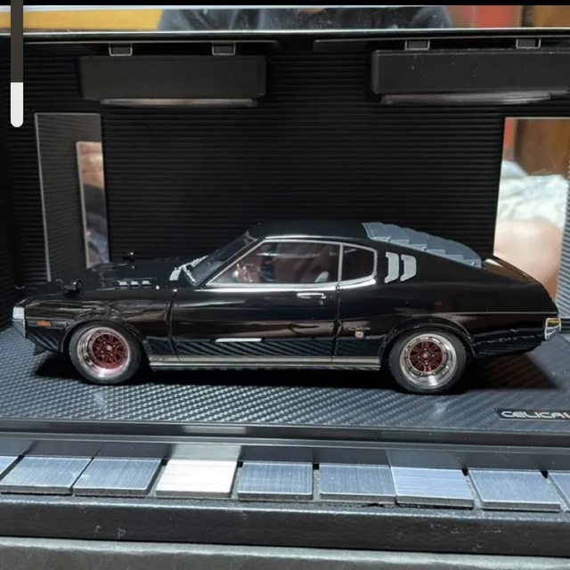 激レア未展示品イグニッションモデル1/18セリカ1600GT LB TA27 黒の