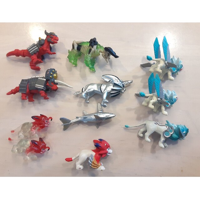 アニマルカイザー フィギュア 11体セット 動物フィギュアの通販 by