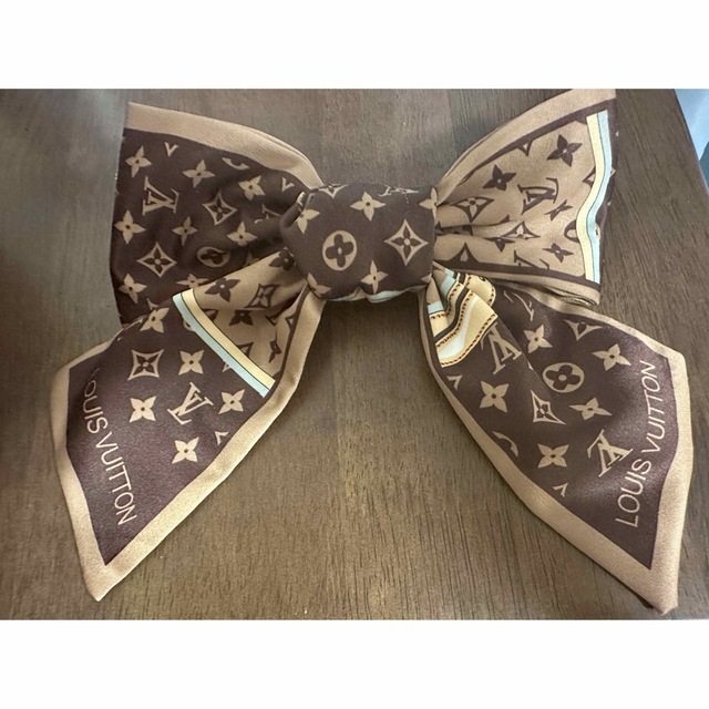 LOUIS VUITTON - ルイ・ヴィトンノベルティバレッタ髪飾りの通販 by