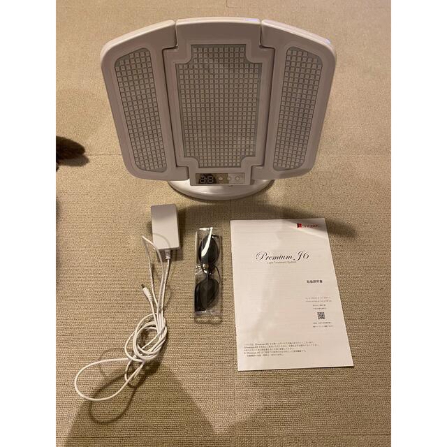 premium J6 LED美顔器の通販 by buu's room🧣｜ラクマ