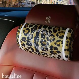 完売品】Rady♡エレフラカークッション 低反発 2個 新品未使用未開封