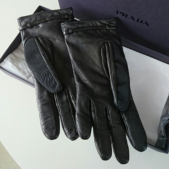 PRADA - PRADA プラダ 手袋の通販 by 白靴下のにゃんの店｜プラダなら