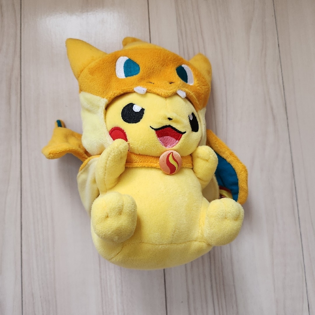 ポケモン - リザードンピカチュウぬいぐるみの通販 by neko's shop