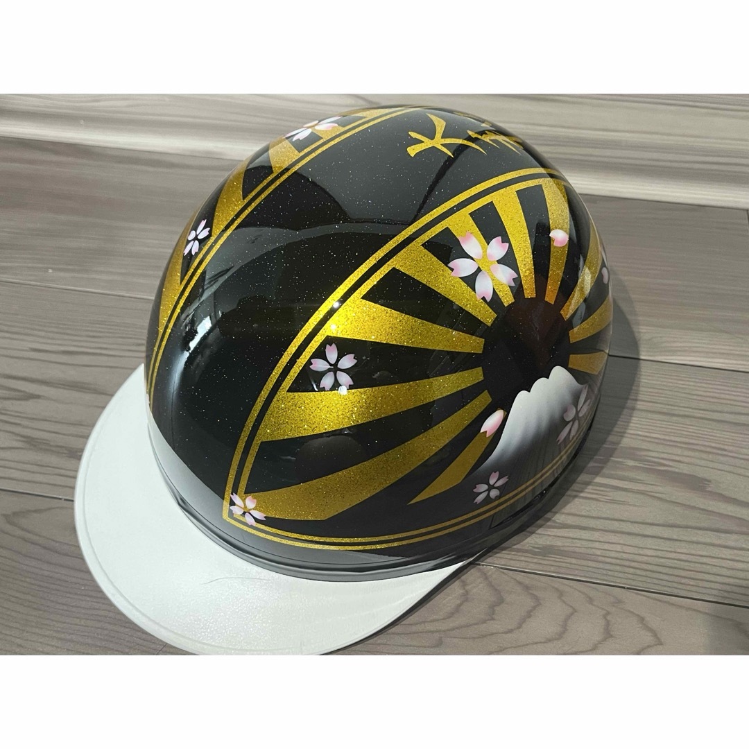 ラメ 黒金 富士日章 コルク半 ヘルメットの通販 by paint｜ラクマ