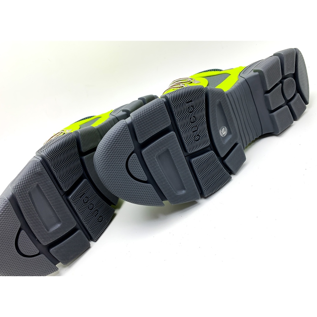 GUCCI - GUCCI グッチ イエロー系 蛍光 黄色 フラッシュトレック