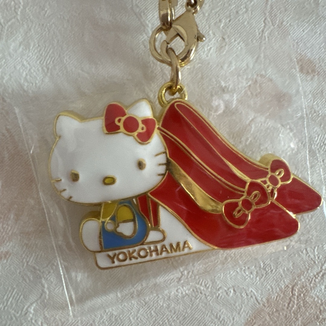 レア】ご当地キティ 横浜限定 横浜中華街金豚バージョン ハローキティ