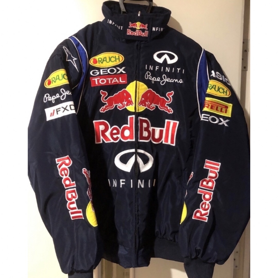 Red Bull - レーシングジャケットXLサイズ 中綿 刺繍 レッドブルの通販