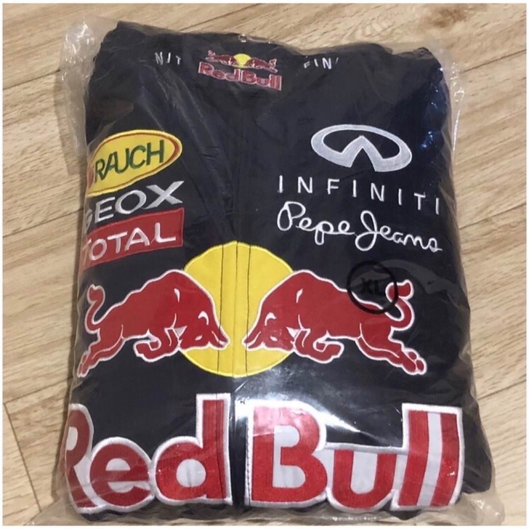 Red Bull - レーシングジャケットXLサイズ 中綿 刺繍 レッドブルの通販