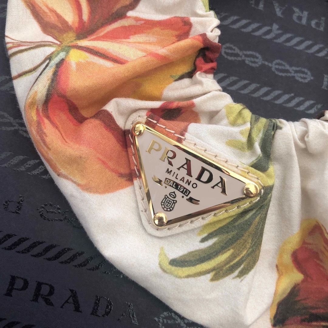 PRADA - プラダ シュシュの通販 by Cherry's shop｜プラダならラクマ