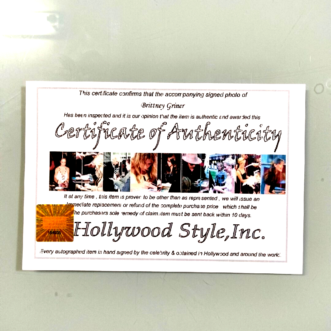 ブリトニー・グライナー直筆サイン入り超大型写真…Brittney Griner…の
