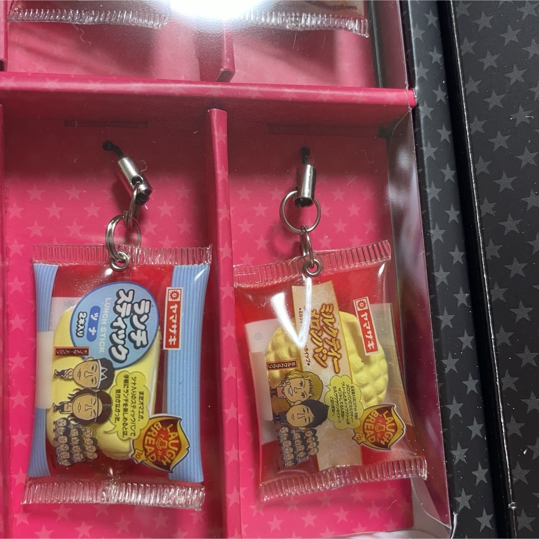 山崎製パン - 山崎パン 吉本 携帯ストラップ 8種セットの通販 by c