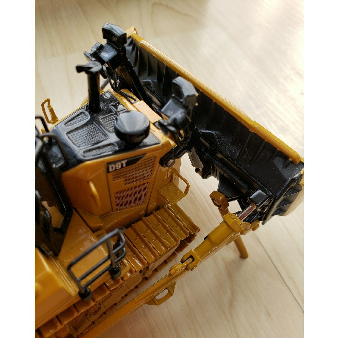 CAT 1:50 D9T トラクター85944【品】 ショップ