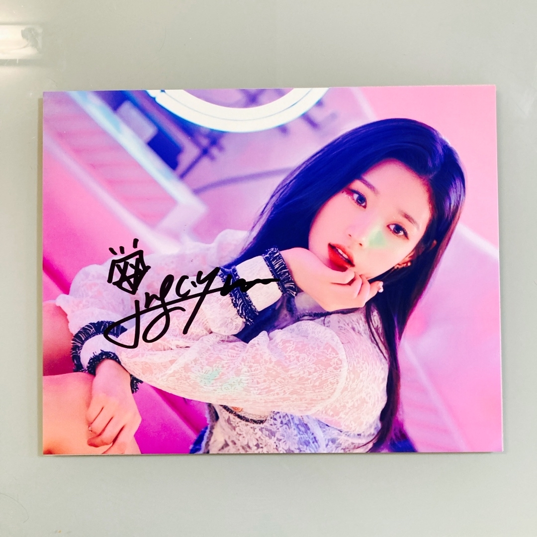 チョン・チェヨン直筆サイン入り超大型写真 Jung Chae-yeon…50の通販