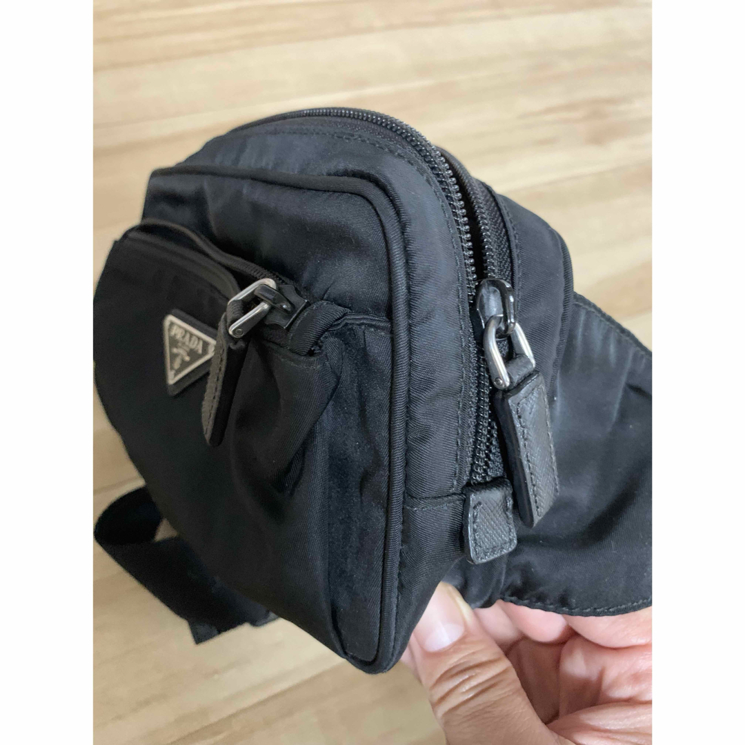 PRADA - 美品✨ PRADA ボディバッグ ウエストバッグ ナイロン 三角ロゴ