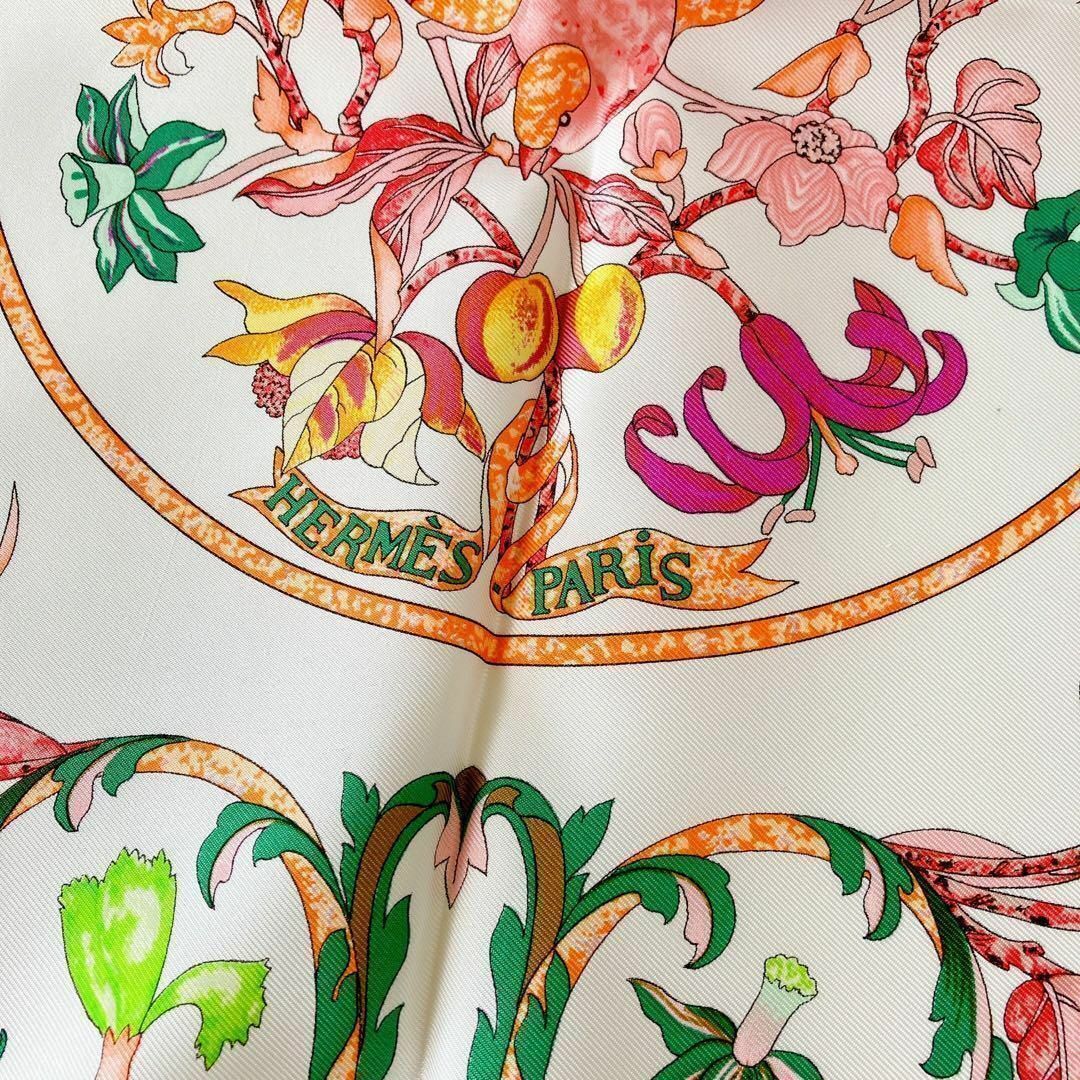 エルメス HERMES スカーフ カレ90 東洋の石と西洋の石細工 HERMES