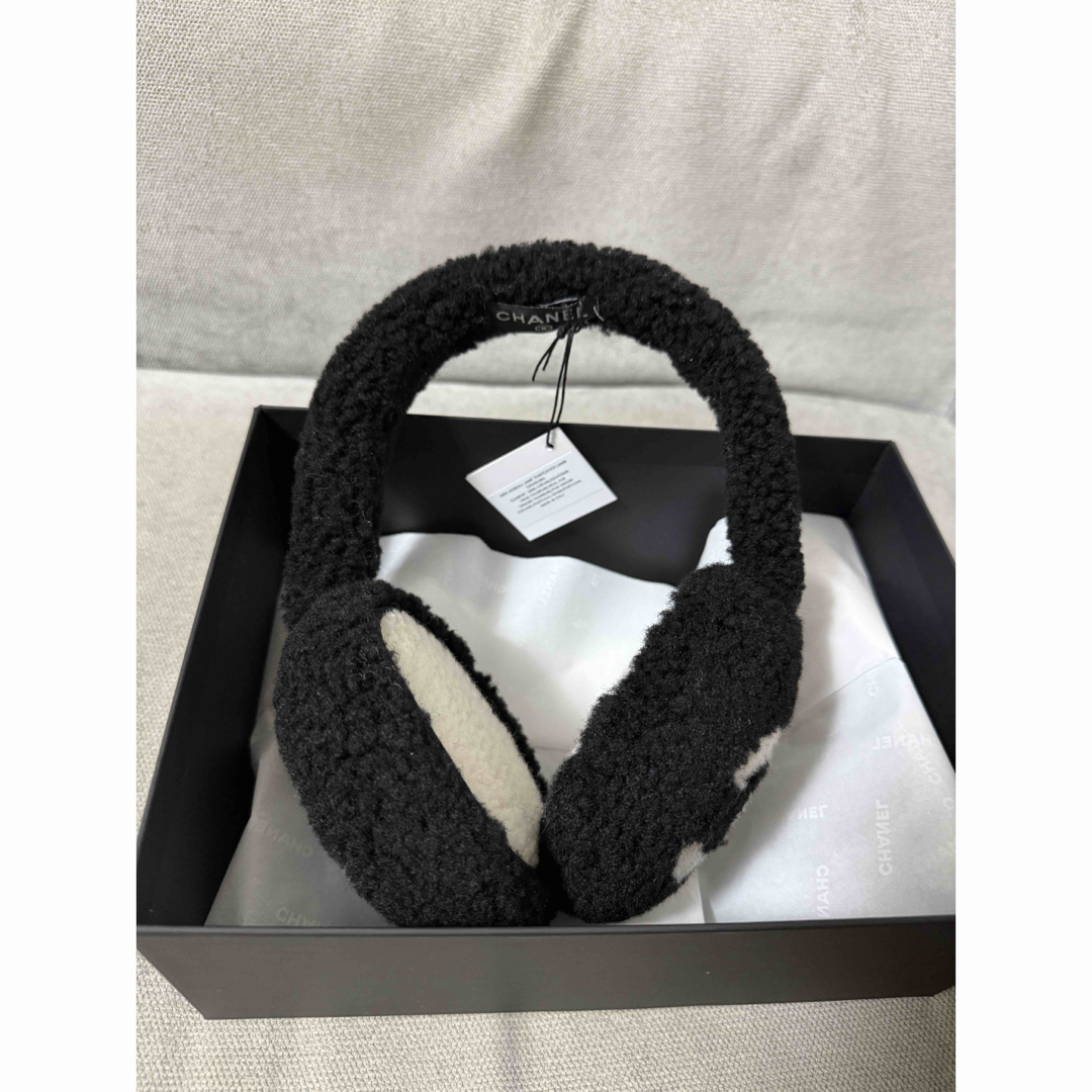 Chanel イヤーマフ 黒 ブラック chanel 25b 最新作