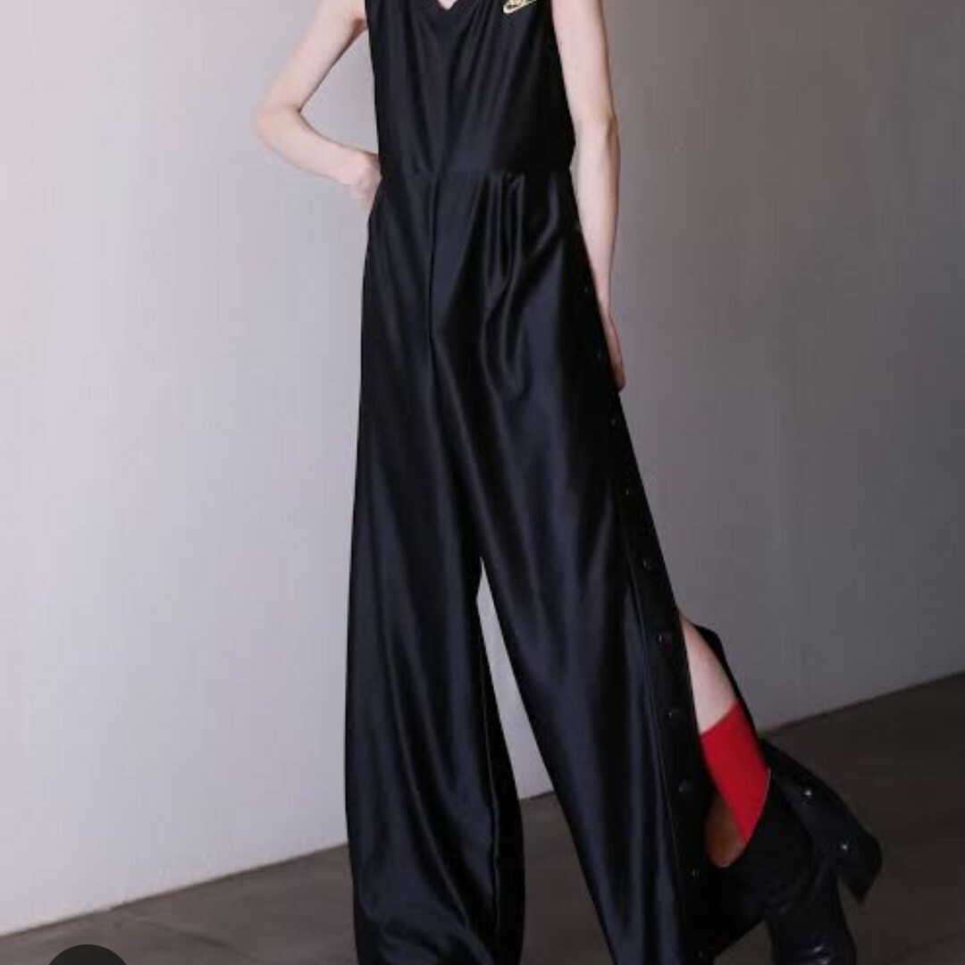 NIKE - 美品 ナイキ ジャンプスーツ オールインワン ブラック ゴールド