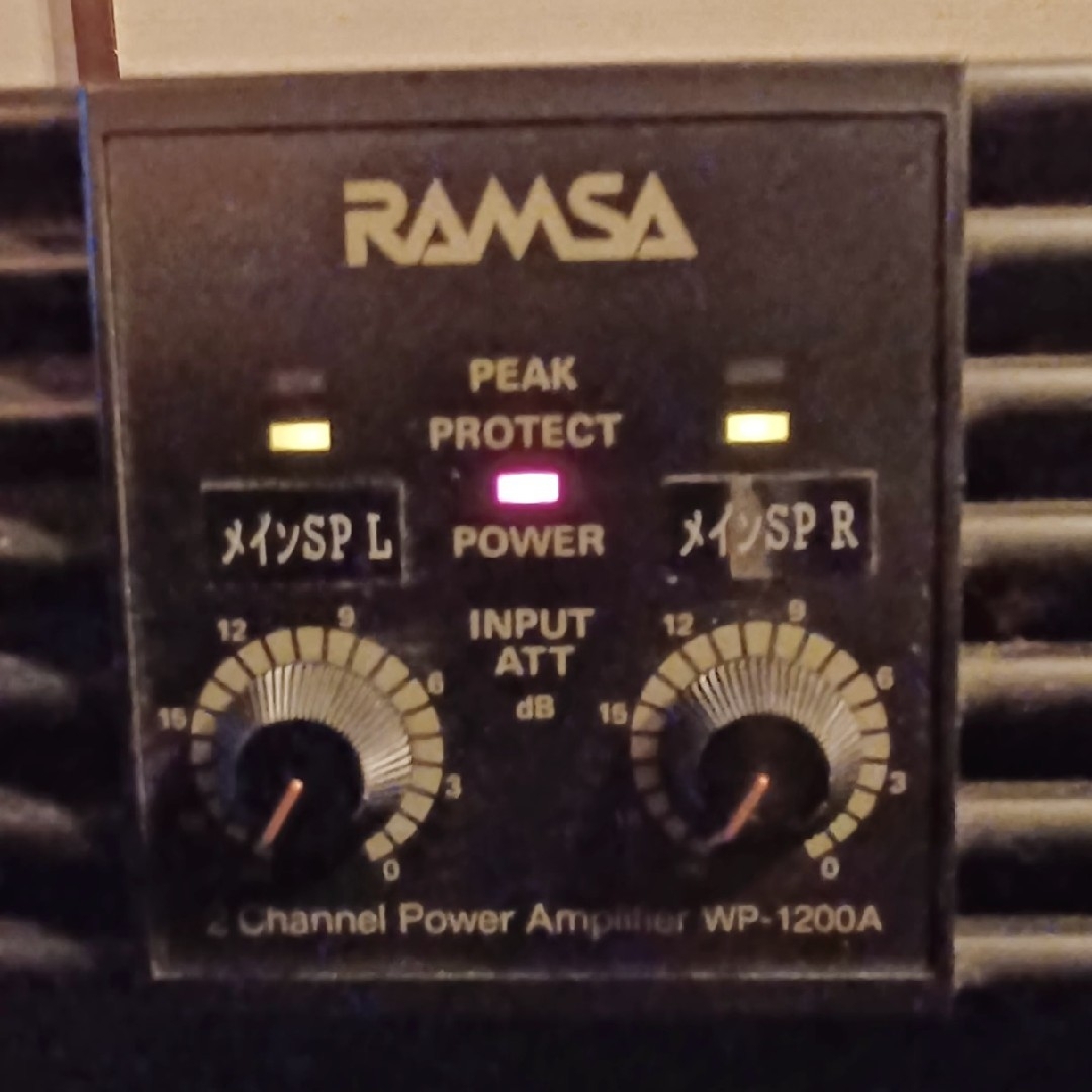 RAMSA WP-1200A 2チャンネルパワーアンプ