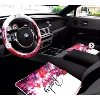 完売品】Rady♡エレフラカークッション 低反発 2個 新品未使用未開封