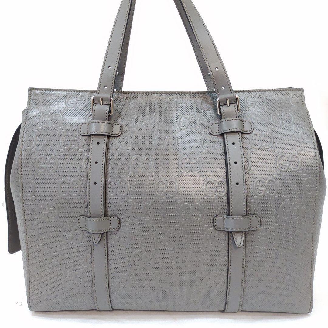GUCCI - 【極美品】グッチ GGエンボス トートバッグ レザー A4可 肩掛