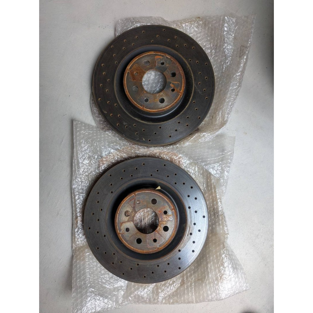 ABARTH - アバルト595 純正フロントブレーキローター（新車外し）の