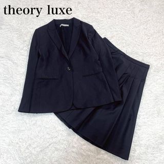 Theory luxe（スーツ ・ ブラック/黒色系）のフリマアイテム一覧
