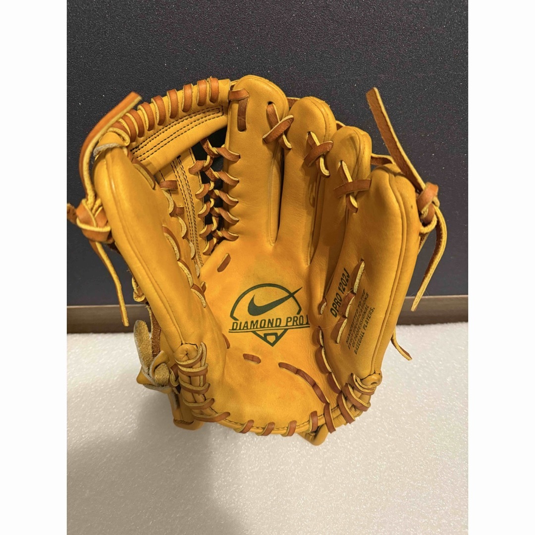 NIKE - ☆屋外未使用☆ NIKE ナイキ 一般軟式 内野手用 良型 小指2本