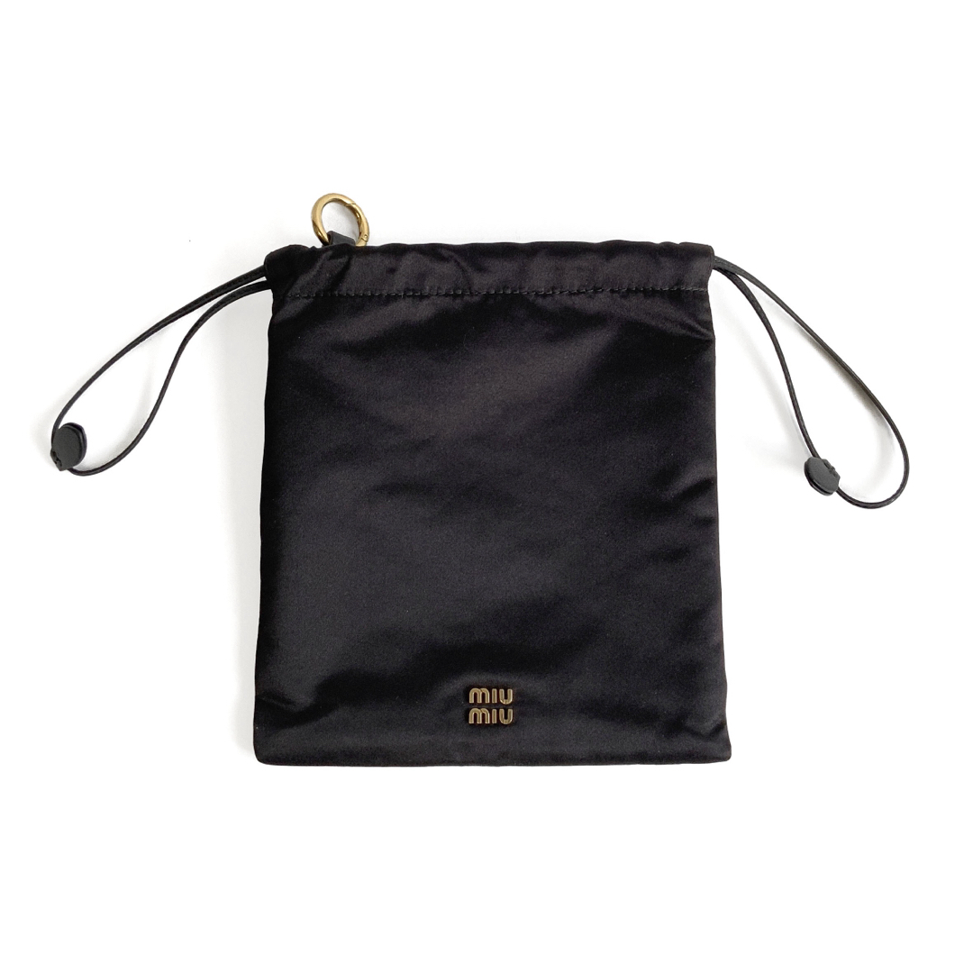 MIU MIU - 新品 miumiu ミュウミュウ ダッチェス ポーチ ブラック 巾着