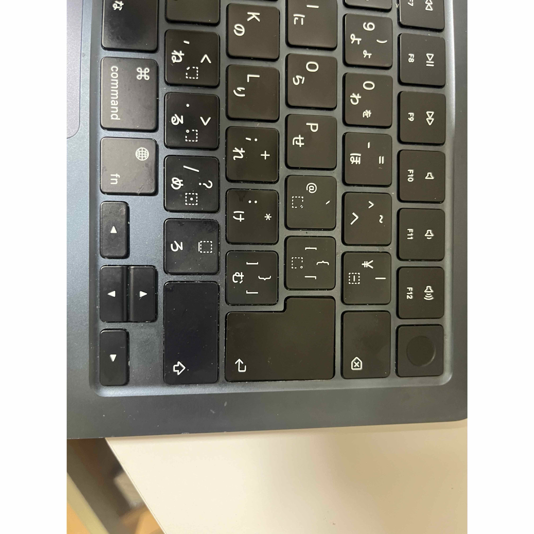 Apple - MacBookAirM2 13インチ2022 512GB【キーボード凹み動作可】の