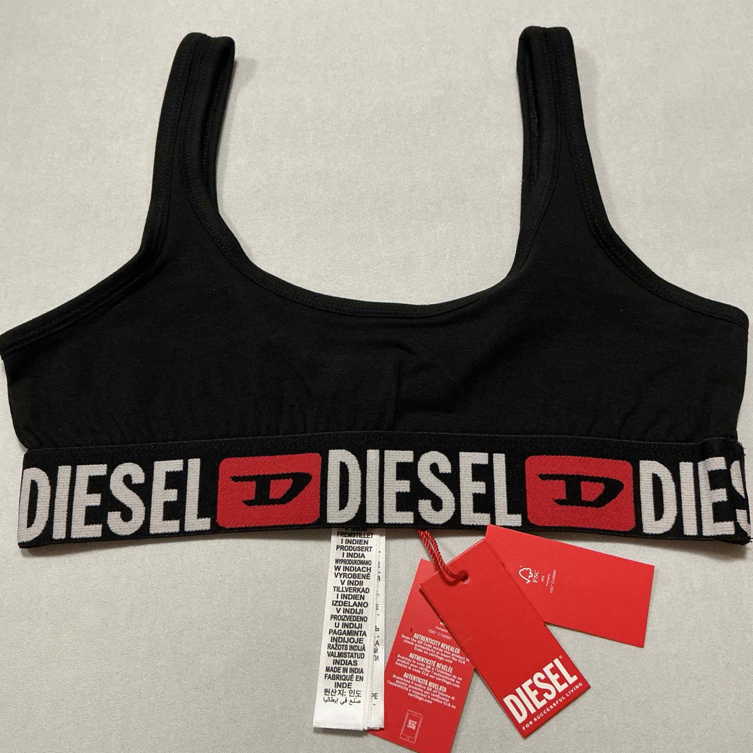 DIESEL - 洗練されたデザイン DIESEL ①スポーツブラ 1枚 ②ショーツ 3