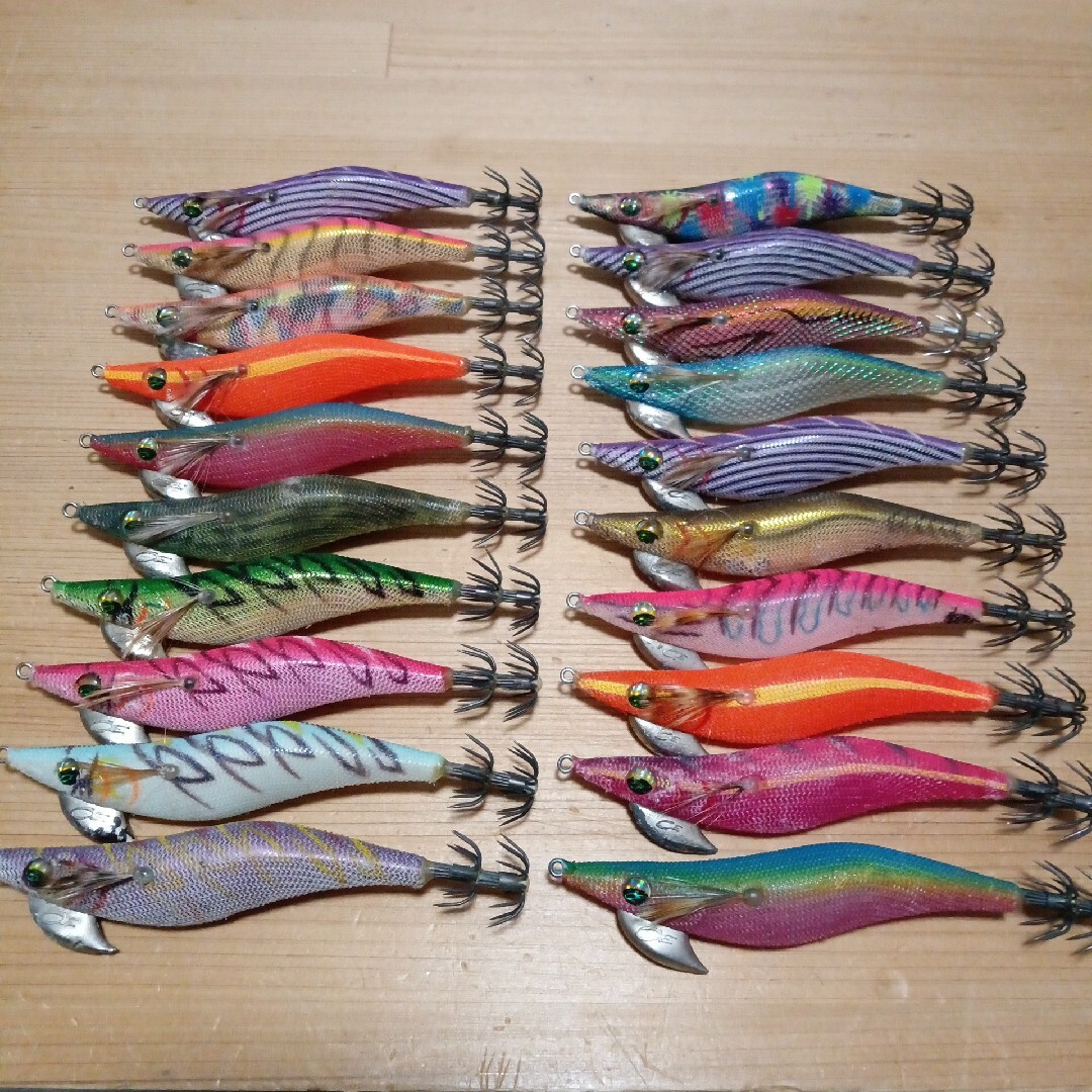 残り1組早い者勝ち ダイワ エメラルダス 秋イカ エギ 3.0 3.5号 20本