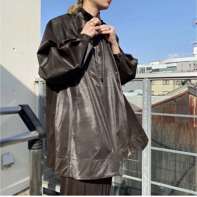 LE CIEL BLEU - 広瀬すず着用 IRENE ルシェルブルー レザーシャツ