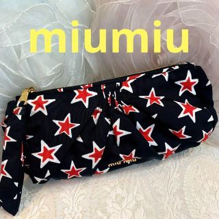 MIU MIU（ポーチ ・ ブラック/黒色系）のフリマアイテム一覧