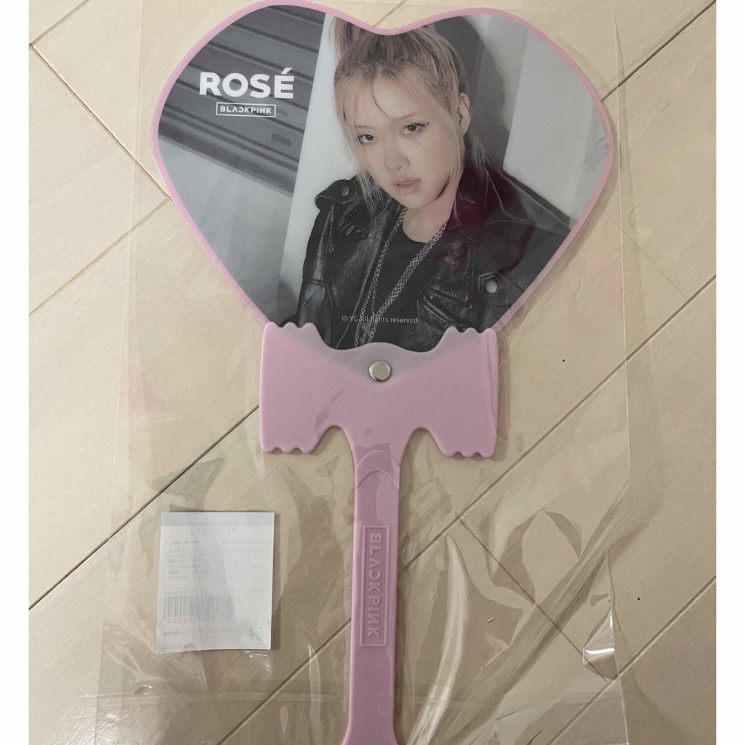 BLACKPINK - BLACKPINK ロゼ うちわの通販 by さなルーム｜ブラック