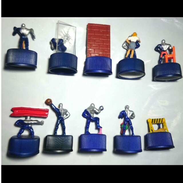 ペプシマンの限定ボトルキャップ10体セット（20年以上前当時物 ）の