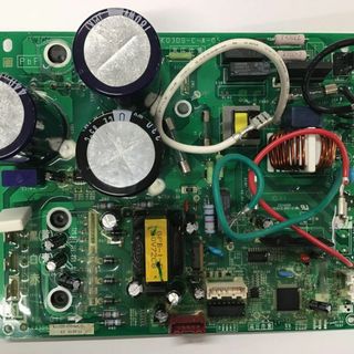 富士通 - Fujitsu エアコン インバータ基板 【未使用】の通販 by をた