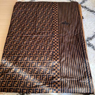 FENDI（布団）のフリマアイテム一覧