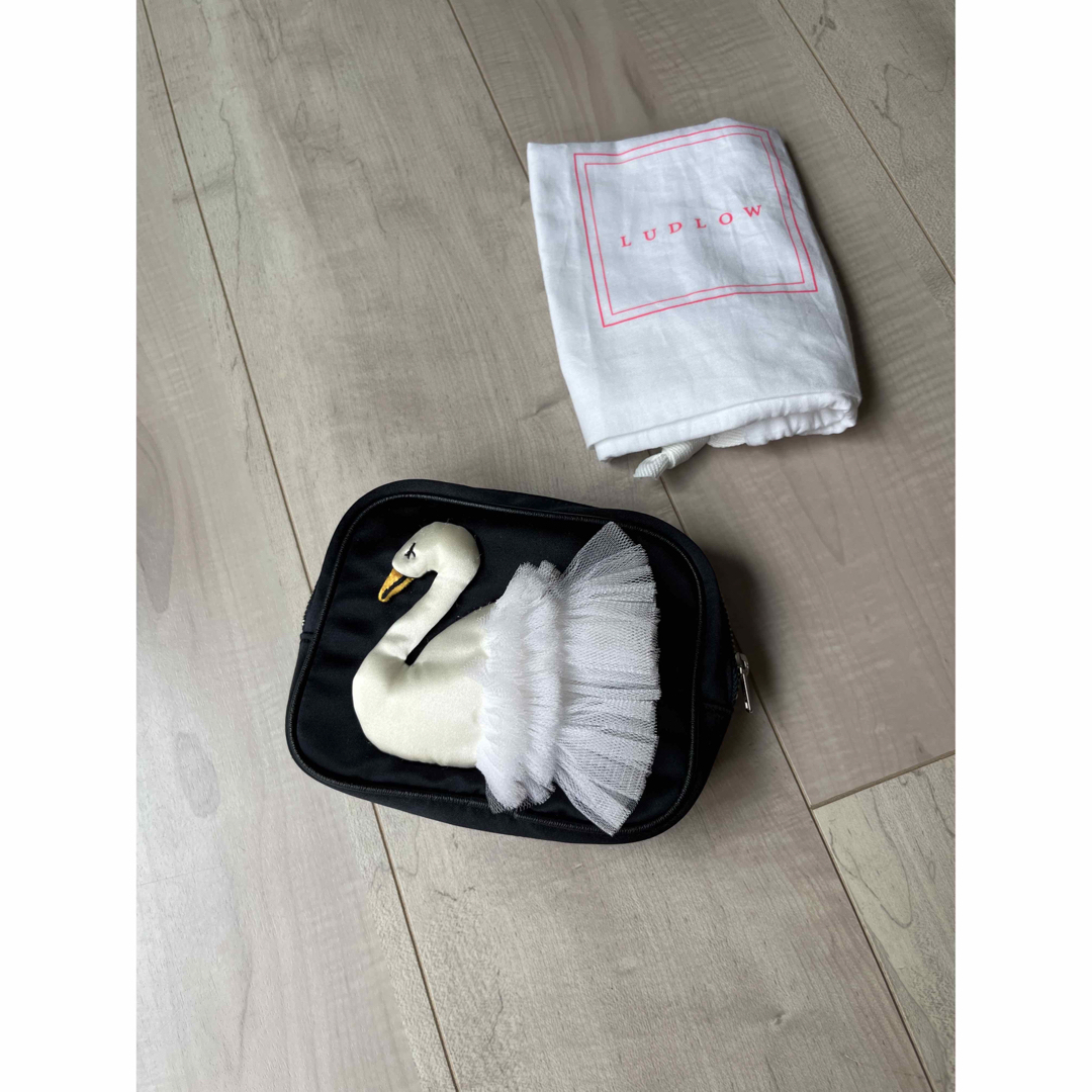 LUDLOW ラドロー スワンモチーフティッシュケース付きポーチ 白鳥