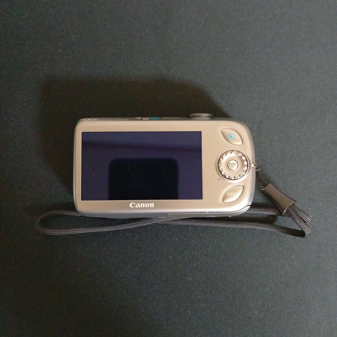 Canon Canon キャノン デジタルカメラ PC1356 シルバー コンパクト