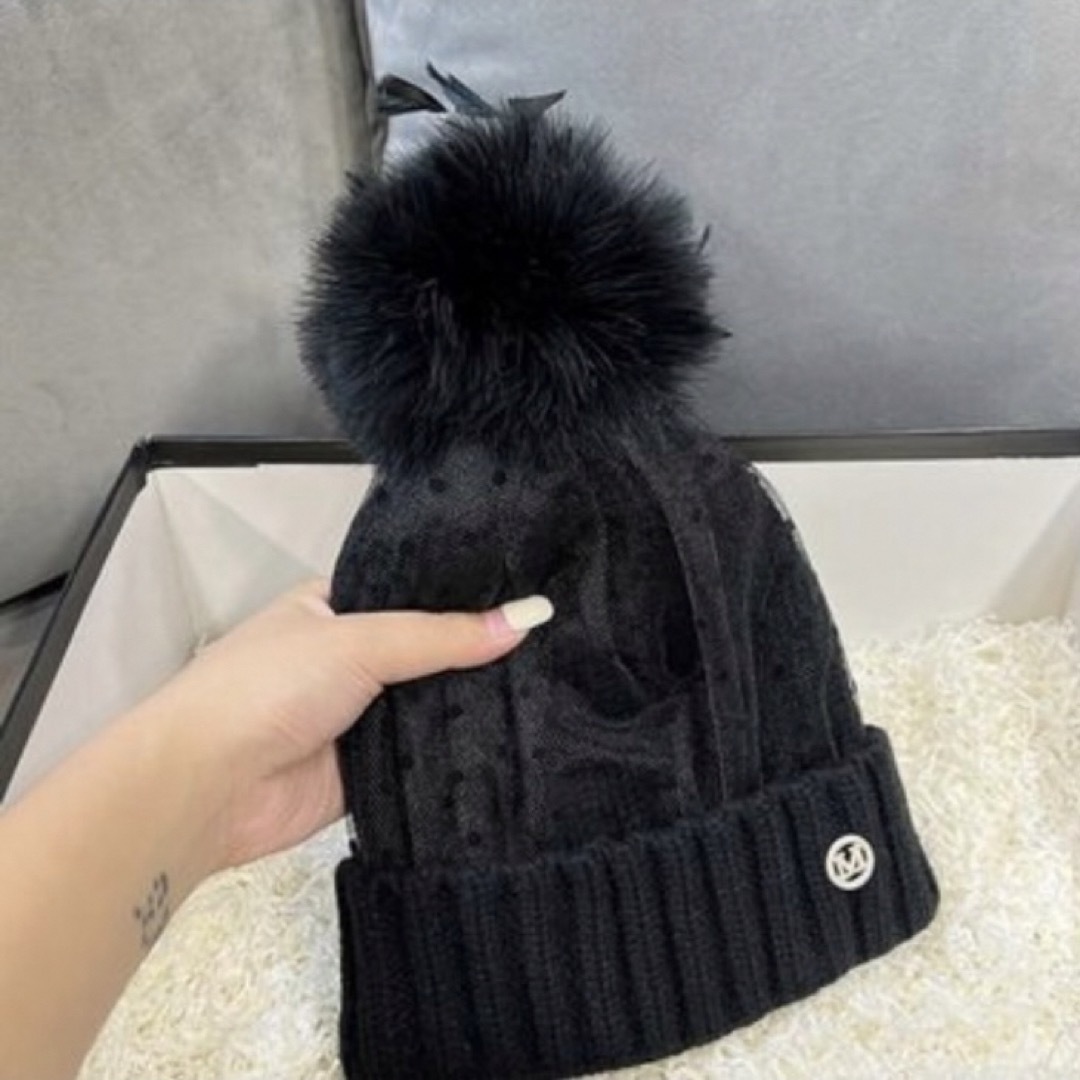 dholic - ファーポンポン付きドットチュールニット帽の通販 by