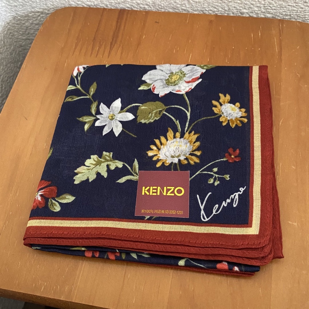 KENZO - タグシール付 KENZO ハンカチ 紺 花柄の通販 by ずんずん's
