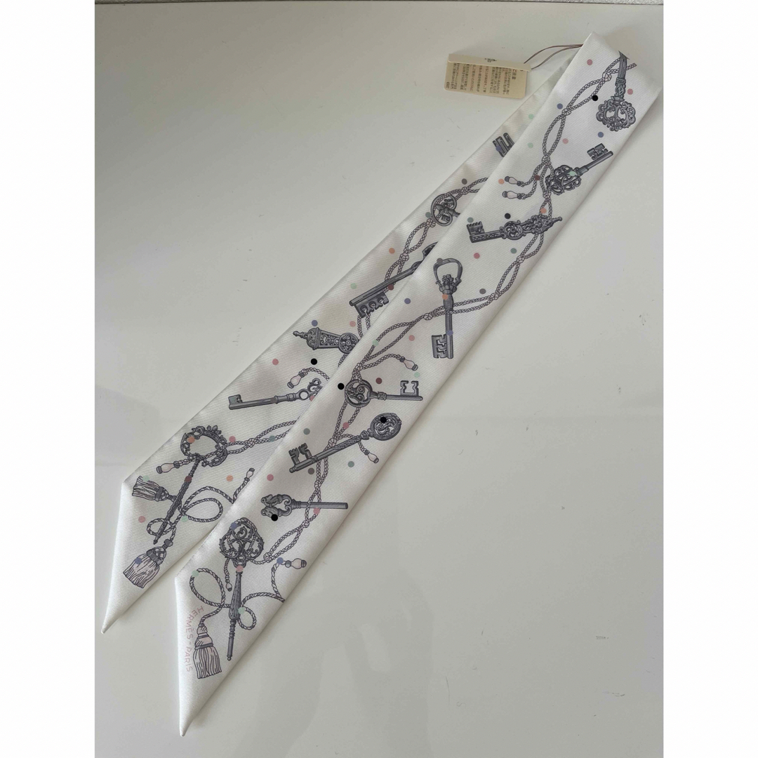 HERMES - タグ付新品 HERMES ツイリー レクレアポア ホワイトの通販 by