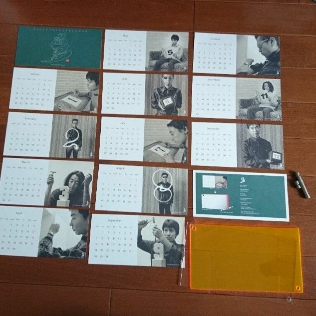 スピッツ 1998年 卓上カレンダー spitzの通販 by 普通の金魚｜ラクマ